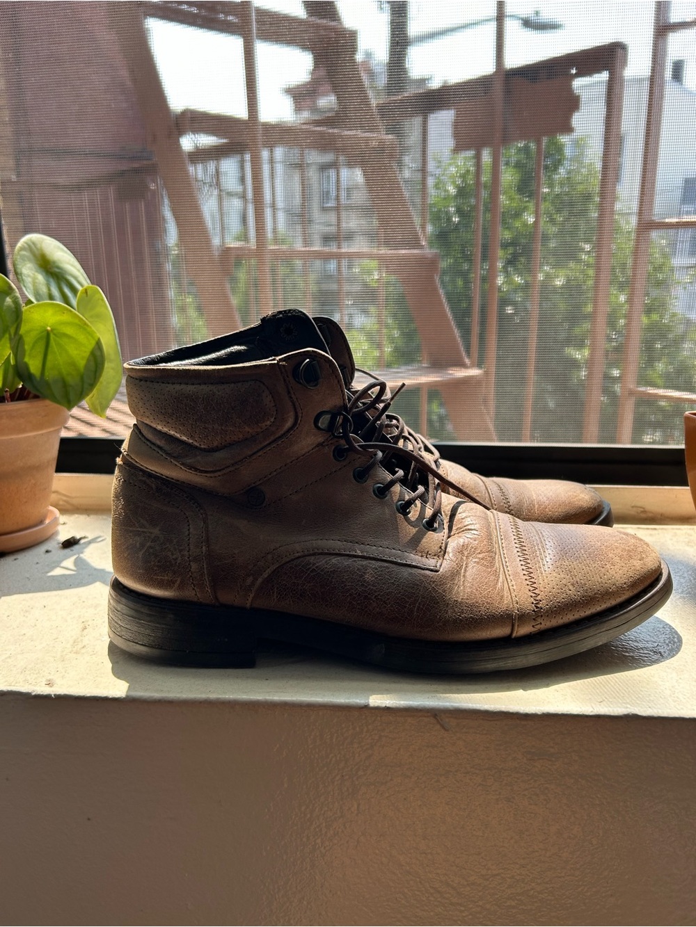 Men's Brown Leather Chukka Boots with Lace-Up Ankle